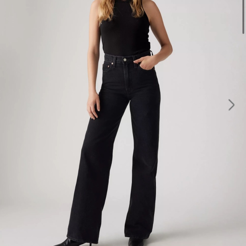Levi’s Black Ribcage Jeans